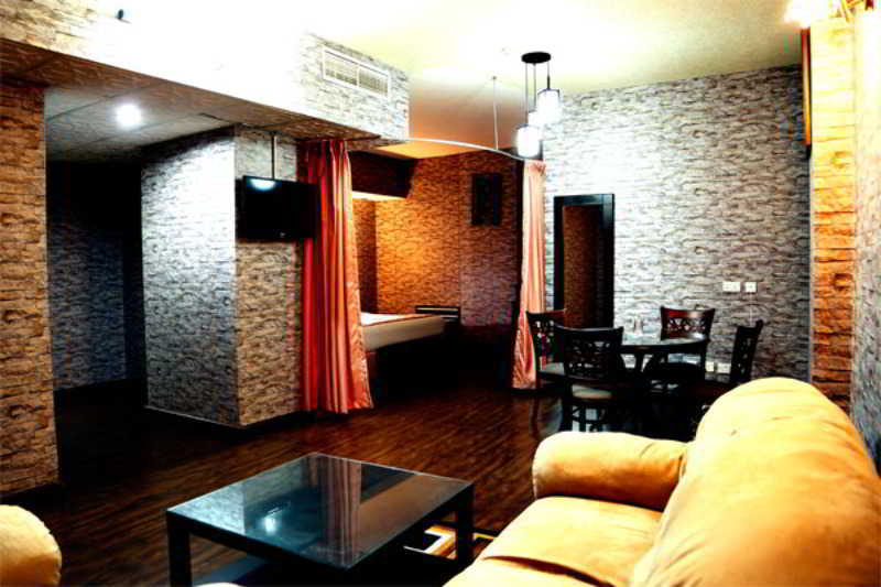 Rafee Hotel 2*